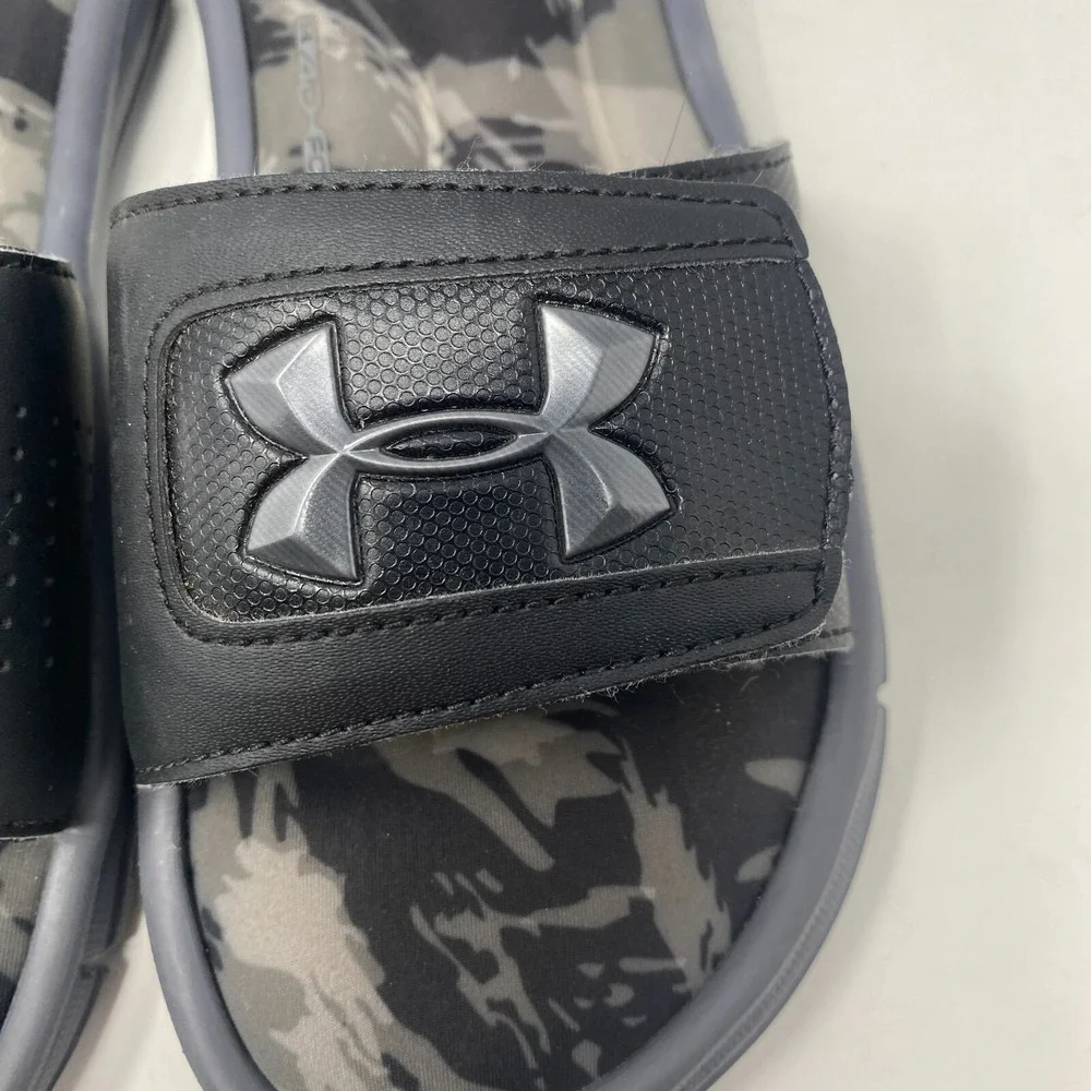 Under‎ Armour Black & Gray Camo Slides Youth Size 4Y Foam Flip Flops Sandals